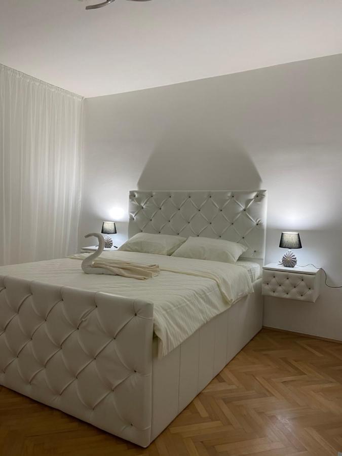 Apartman Oaza Niksic ภายนอก รูปภาพ